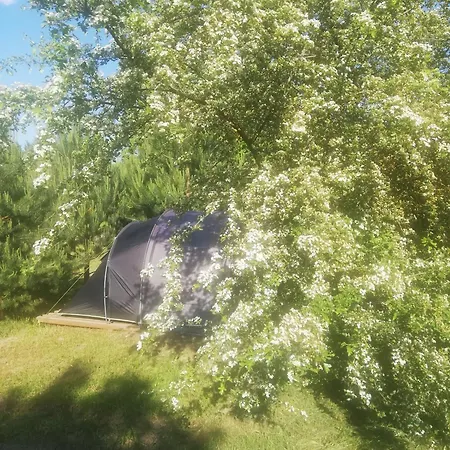 Red Era Glamp Tente de luxe Vilnius