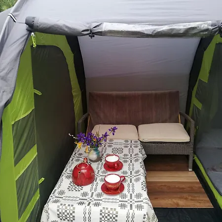 Red Era Glamp Vilnius